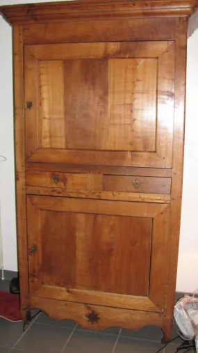 armoire homme debout merisier 