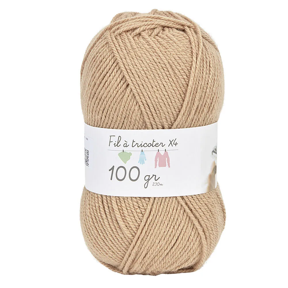 Pelote de fil à tricoter beige